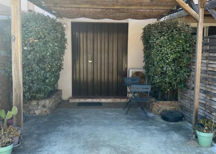 Equipe De 27m2, A 100m De La Mer, Et 500m Des Commerces *